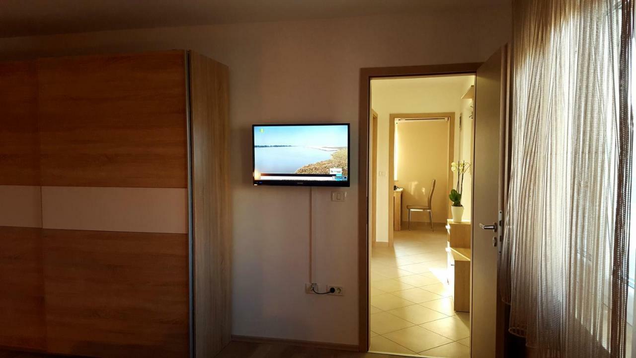Apartment Tara Pula Exterior foto